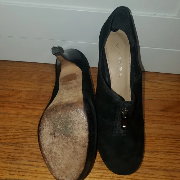 Via Spiga Pumps - Picture 4 of 4